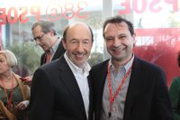 El alcalde de Segovia se pone a disposición de Pérez Rubalcaba para ayudar en el nuevo proyecto socialista