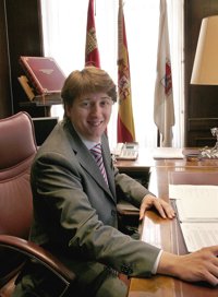 Martínez asegura que no ha querido "buscar espacios en el ámbito personal"