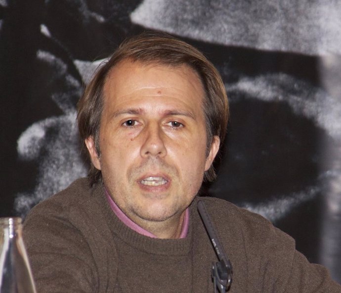 El Poeta Oriolano José Luis Zerón Huguet