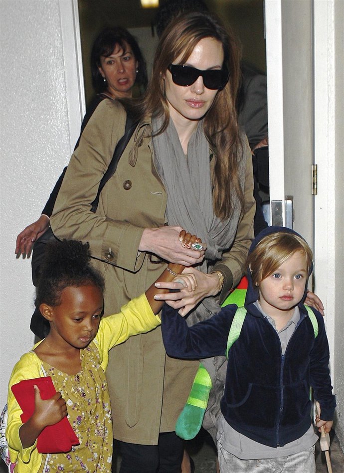 Angelina JOLIE CON SUS HIJOS