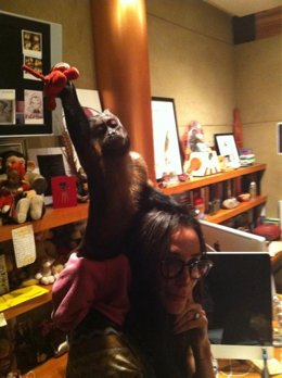 Demi Moore Con Mono