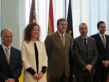 El Consejero De Economía Y Hacienda, Juan Bernal, Y Su Nuevo Equipo