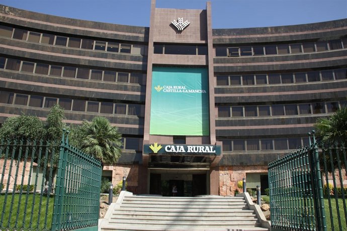 Fachada De Caja Rural De Toledo