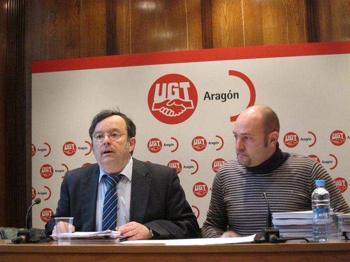 El Secretario General Y El Secretario De Administración De UPTA Aragón.