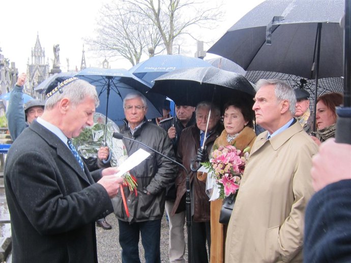Homenaje A Fernando Múgica En San Sebastián.