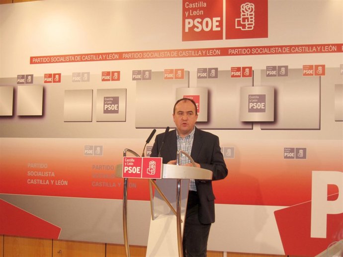 El Secretario De Organización Del Pscyl, Pedro José Muñoz