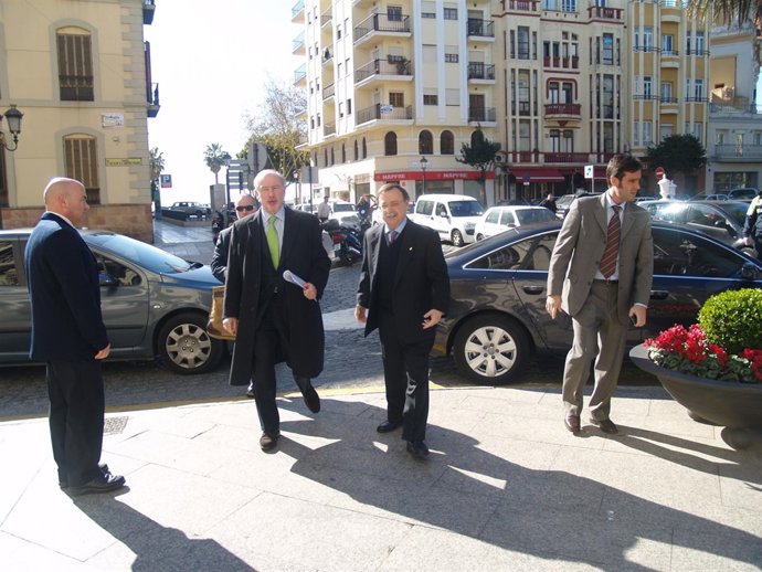 Rodrigo Rato, Acompañado Por El Presidente De Ceuta