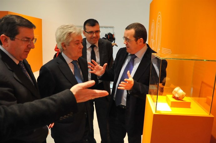 Centro Cultural De Cajagranada Acoge La Muestra 'Tesoros De Granada'