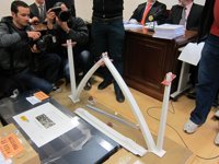 El electricista que manejaba la cimbra siniestrada declara que se revisó antes del accidente