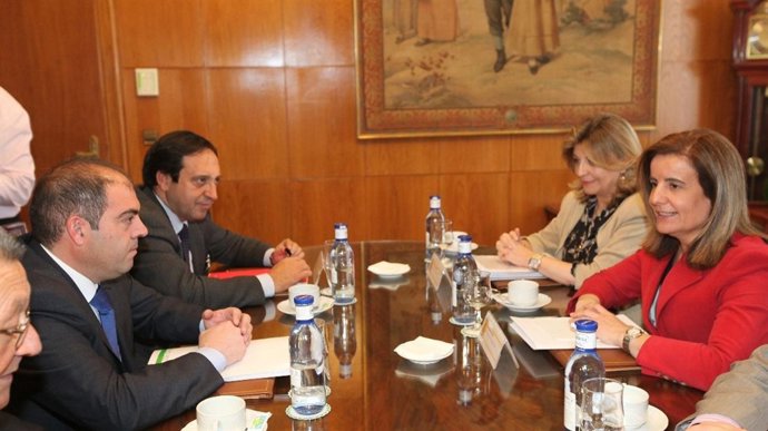 Reunión De Fátima Báñez Con Los Autónomos