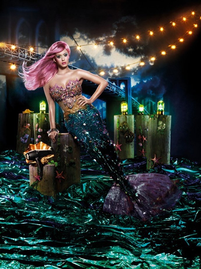 Katy Perry Para La Campaña De GHD