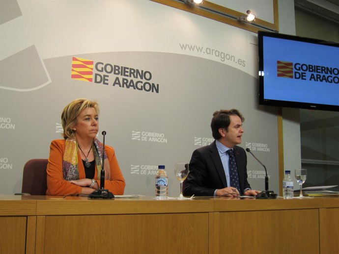 Dolores Serrat Y Roberto Bermúdez De Castro