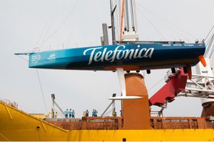 El Telefónica Embarca En El Carguero