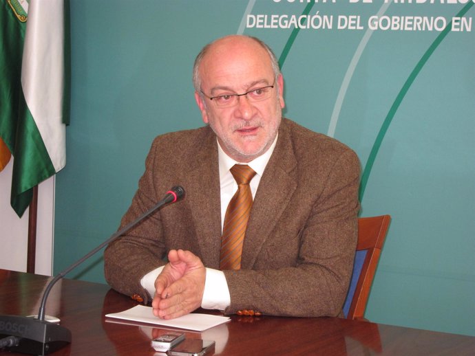 El Delegado De La Junta En Huelva, Manuel Alfonso Jiménez, En Rueda De Prensa. 