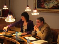 Aymerich se despide de portavoz con emotivas palabras de agradecimiento y disculpándose por no coger siempre el teléfono