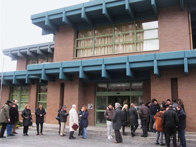 'Marcha' De Eduardo Mora