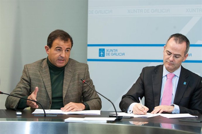 O conselleiro de Economía e Industria, Javier Guerra, e o conselleiro de Cultura