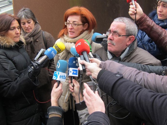 Maite Pagazaurtundua Y Estanis Amutxastegi.