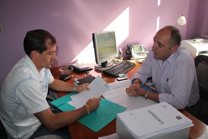 Reunión Entre Vivienda Y Ayuntamiento 