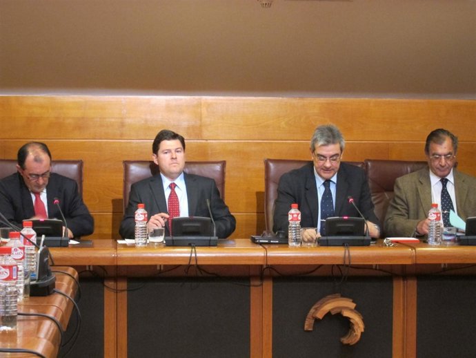 Esquivel, En Su Comparecencia