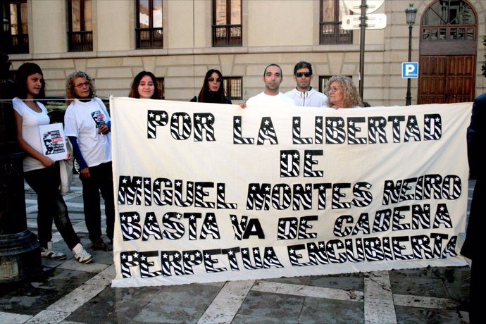 Manifestación Por La Libertad De Montes Neiro