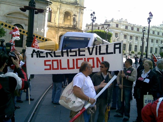 Protesta De Los Prejubilados De Mercasevilla.