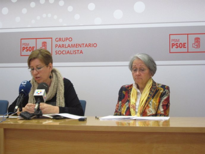 Maru Menéndez Y Matilde Fernández En Rueda De Prensa En La Asamblea De Madrid