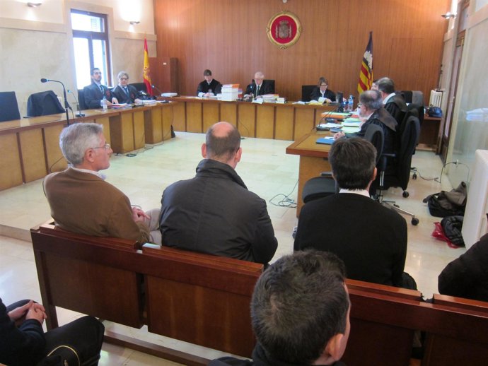 Bartomeu Vicens En El Juicio De Maquillaje