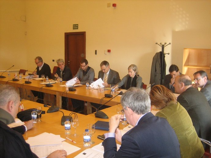 Participantes En La Reunión Entre La AVL, La Xarxa Vives Y Las Universidades.