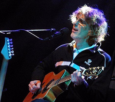 El Compositor Y Músico Argentino Luis Alberto Spinetta