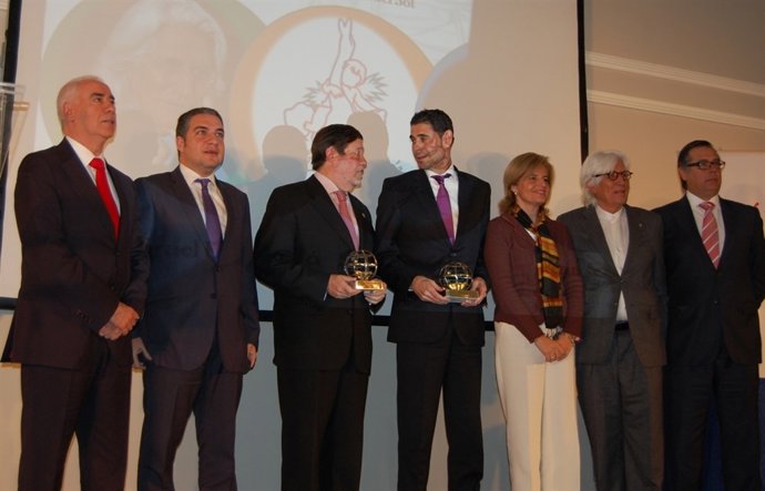 Entrega De Los Premios V Aehcos Con Luciano Alonso, Bendodo E Hierro, Ente Otros