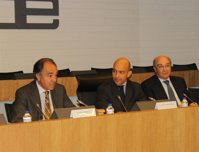 García-Legaz Reunido Con Miembros De La CEOE