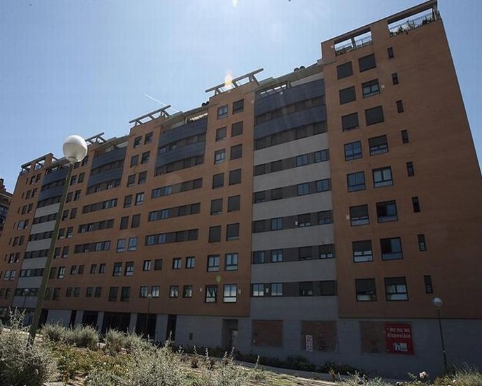 La compraventa de viviendas volvió a caer en 2011
