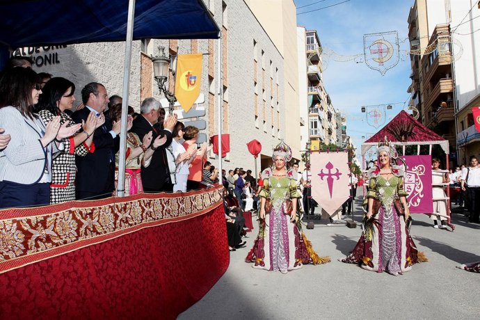 Celebración De Moros Y Cristianos En Onil