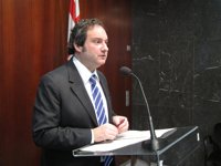 Jordi Hereu deja la primera línea política