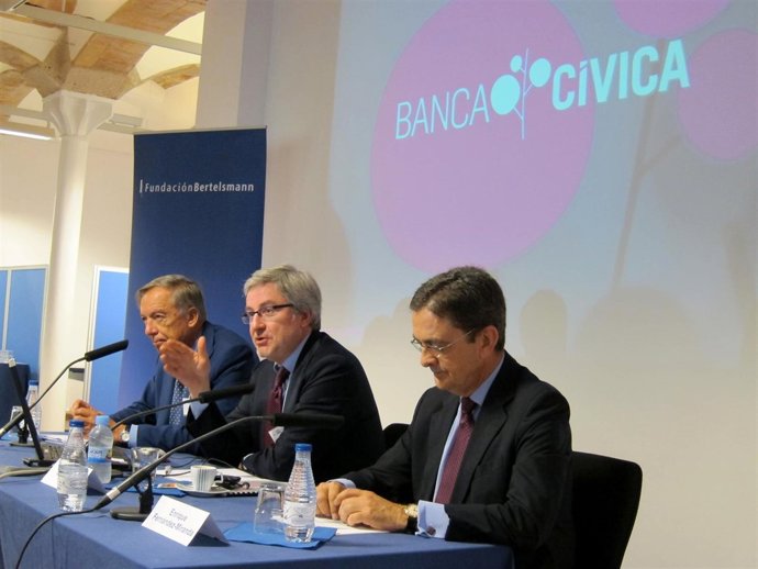 Enrique Goñi (Centro), Copresidente De Banca Cívica