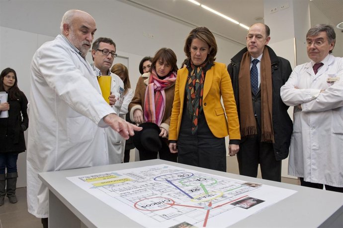 Barcina Conoce Los Circuitos Del Futuro Servicio De Urgencias Del CHN.