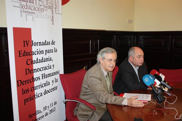 El Presidente De La Fundación Cives, Victorino Mayoral, Y Manuel Pastrana (CCOO)