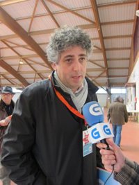 (AMP) Pérez Bouza pide a baixa do BNG por discrepancias políticas e desvincula a súa decisión doutras correntes