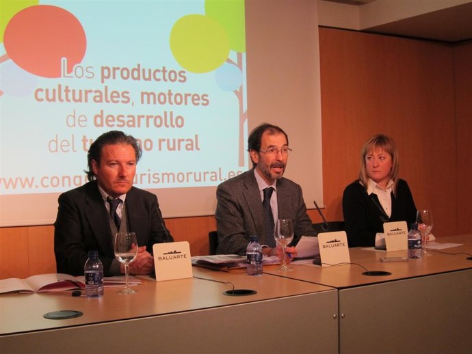 Luis Cortés, Carlos Erce, Y María Ángeles Ezker.