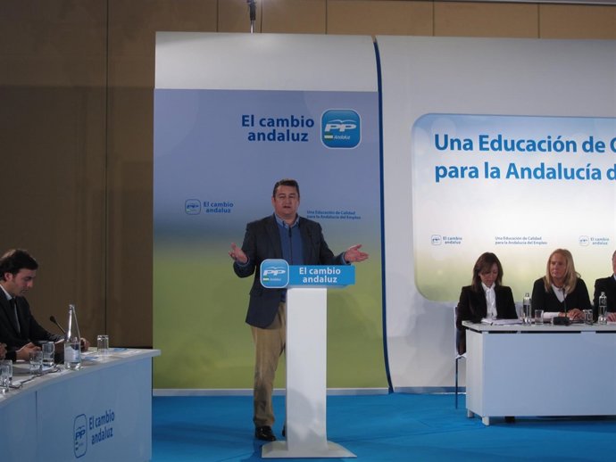 Secretario General Del PP-A, Antonio Sanz, En Granada