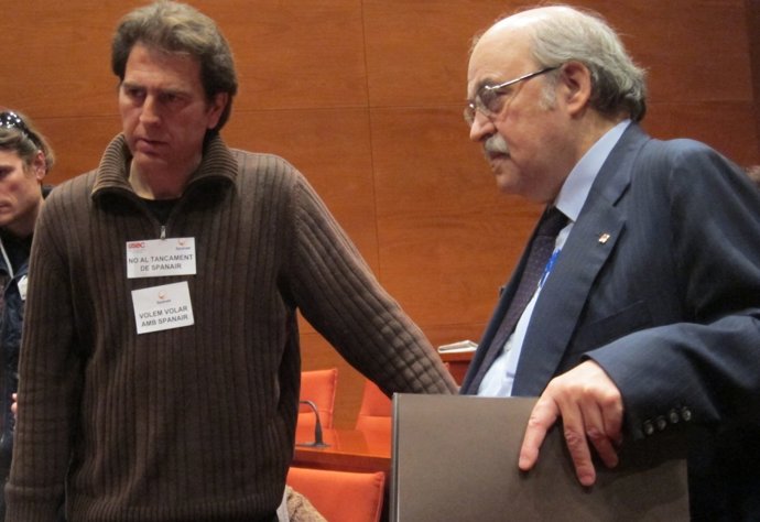 Andreu Mas-Colell Habla Con El Comité De Empresa De Spanair