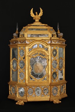 Arca Del Monumento Del Monasterio De La Trinidad (Valencia)