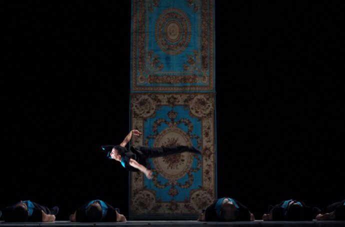 Abou Lagraa Y El Ballet Contemporáneo De Argelia Llegan Al Central