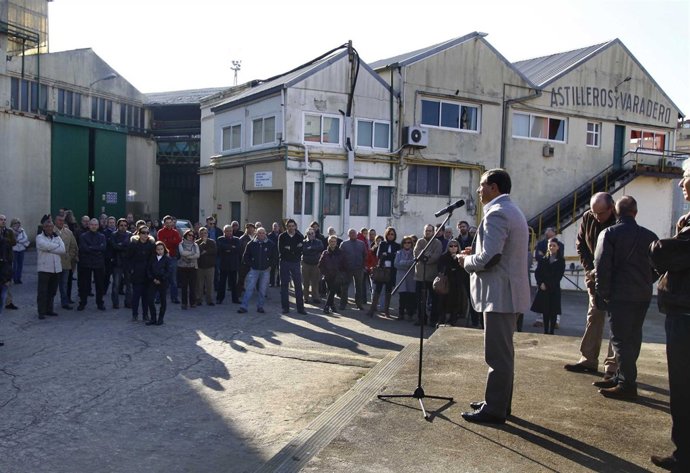 FOTOGRAFÍAS QUE ILUSTRAN A VISITA DO CONSELLEIRO DE ECONOMÍA E INDUSTRIA A FACTO