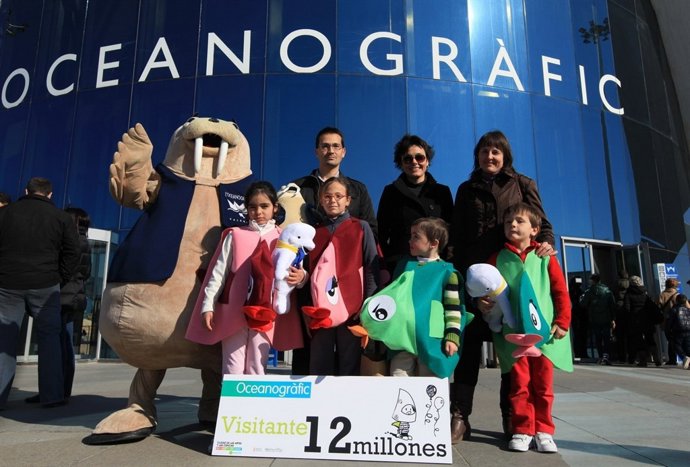 Visitante 12 Millones En L'oceanogràfic
