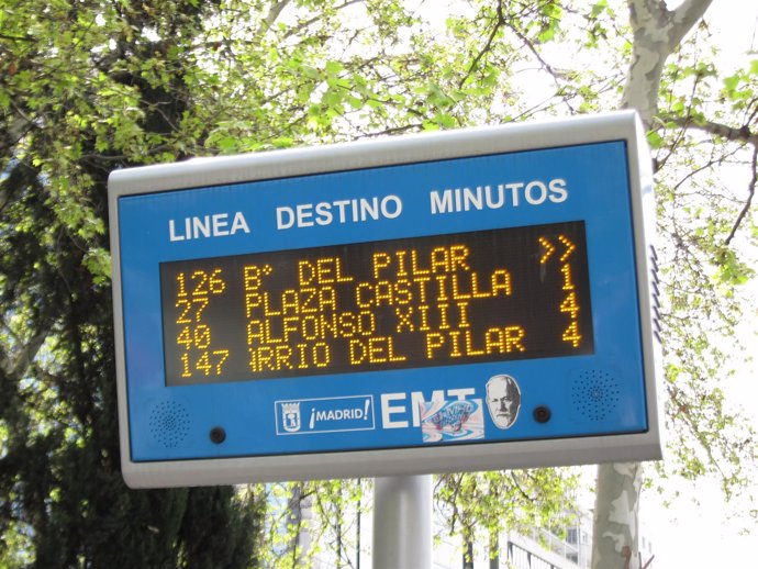 Autobús, EMT, panel con horarios 