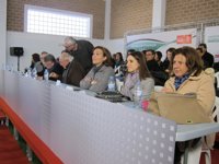 Los 'críticos' se desmarcan del comité del PSOE que aprueba "por aclamación" la lista encabezada por Pizarro