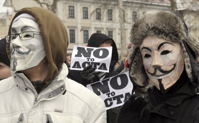 Manifestantes Contra El Acuerdo ACTA