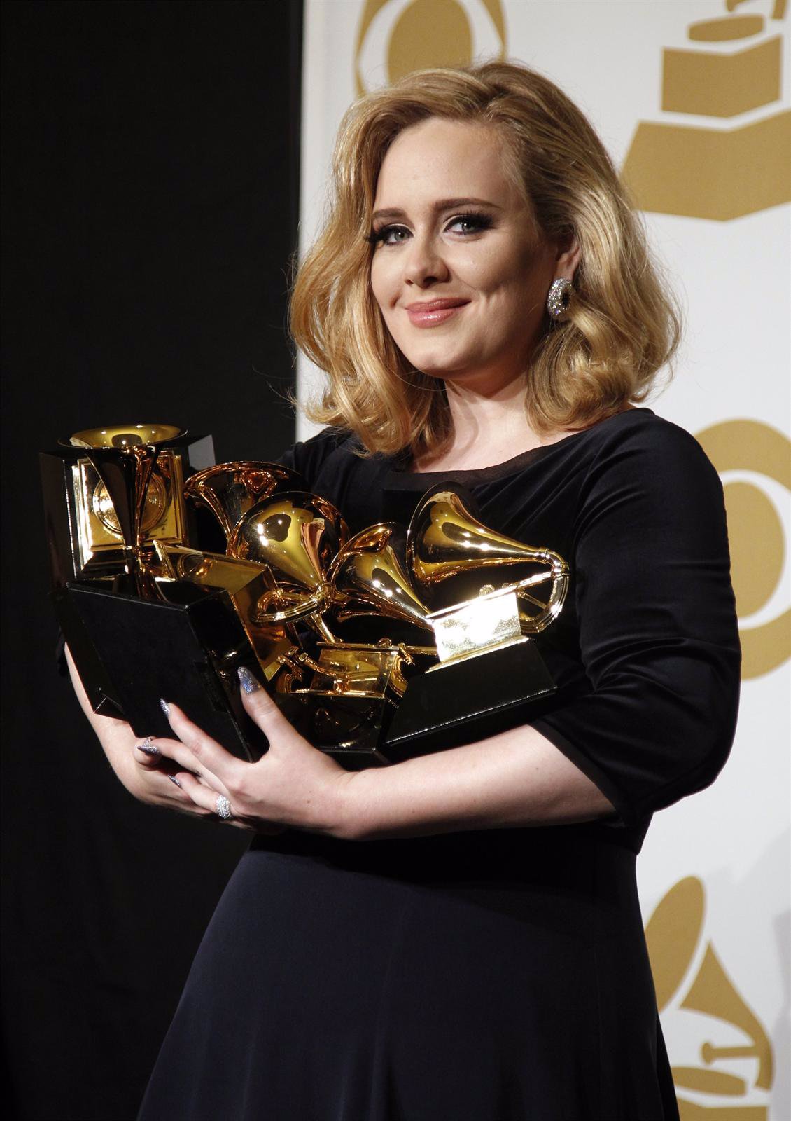 Adele Triunfa En La Ceremonia De Los Grammy